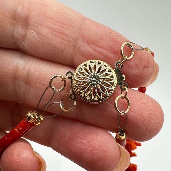 19", double strands graduated Branch Coral with a 14kt yellow gold insert clasp! - Picture 8 of 12